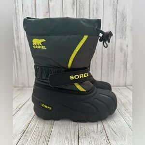Sorel Flurry 1855252-370 Kids US 10 Green Waterproof Mid Calf Snow Boots